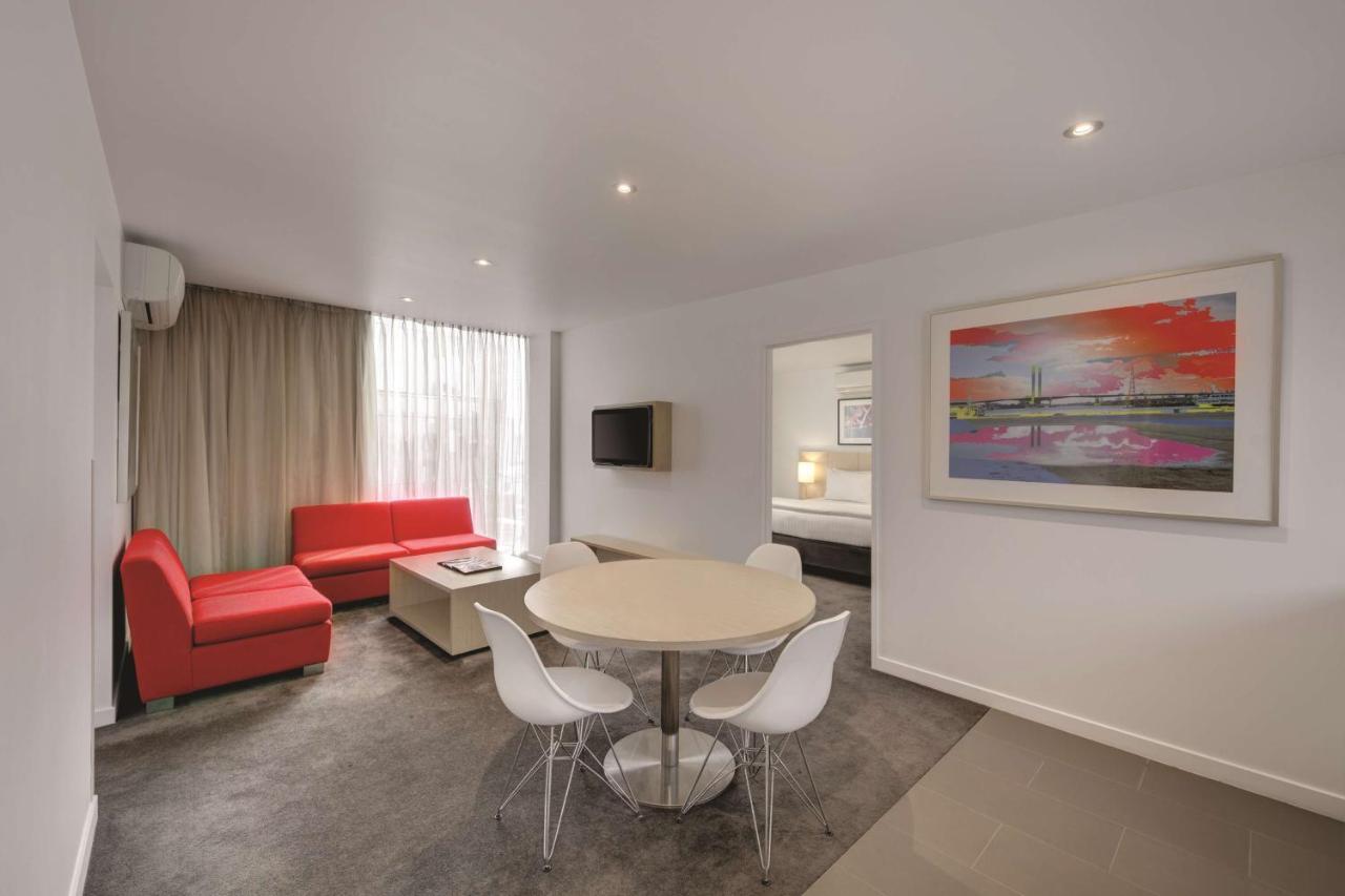 Travelodge Hotel Melbourne Docklands מראה חיצוני תמונה