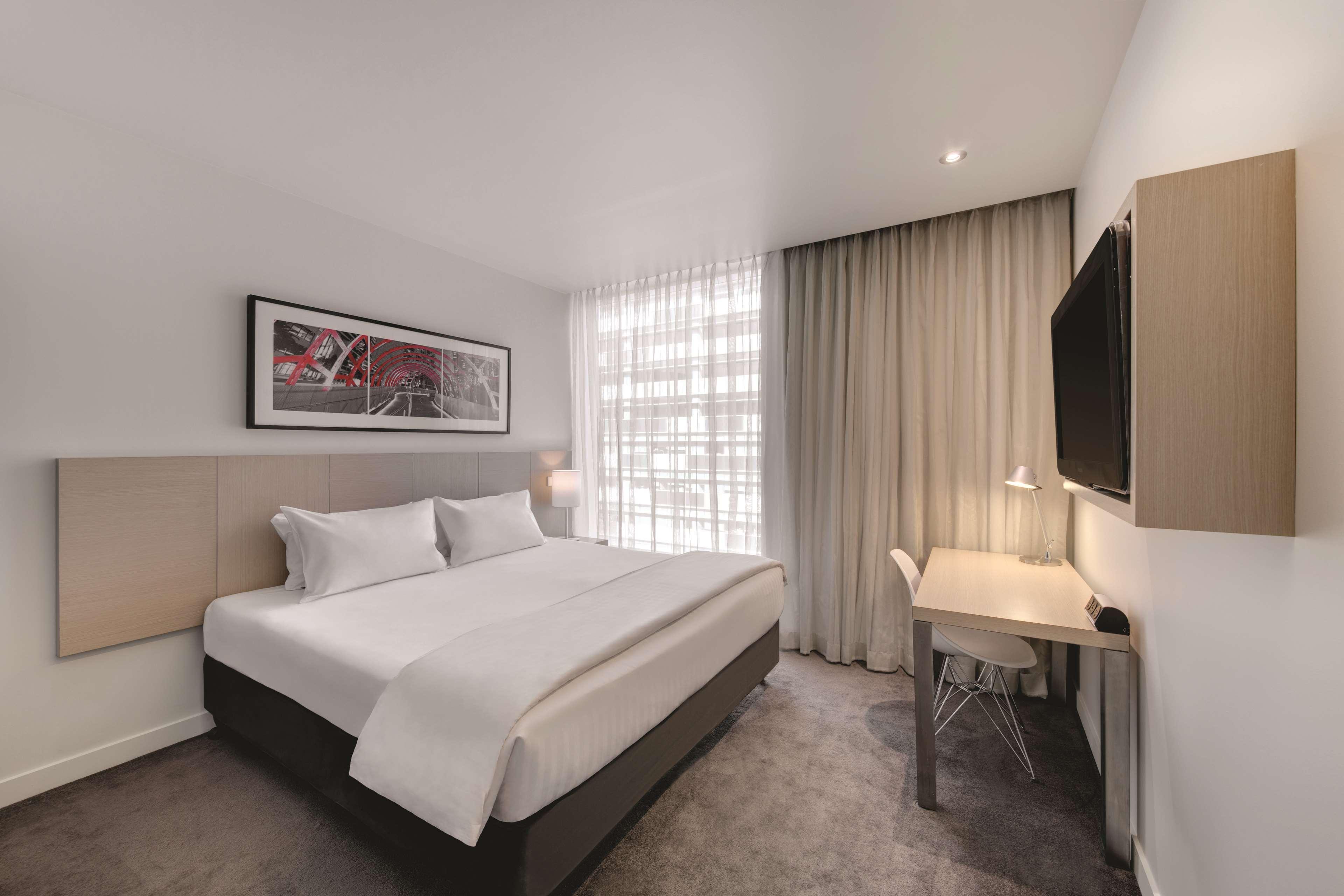 Travelodge Hotel Melbourne Docklands מראה חיצוני תמונה