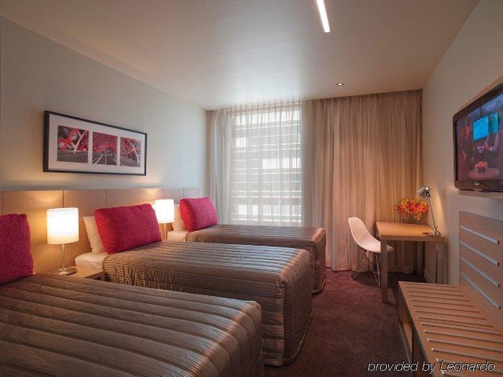 Travelodge Hotel Melbourne Docklands מראה חיצוני תמונה