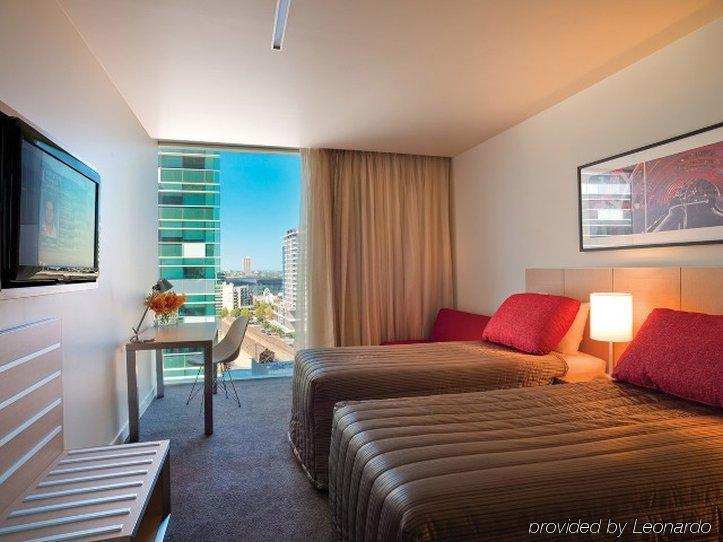 Travelodge Hotel Melbourne Docklands מראה חיצוני תמונה