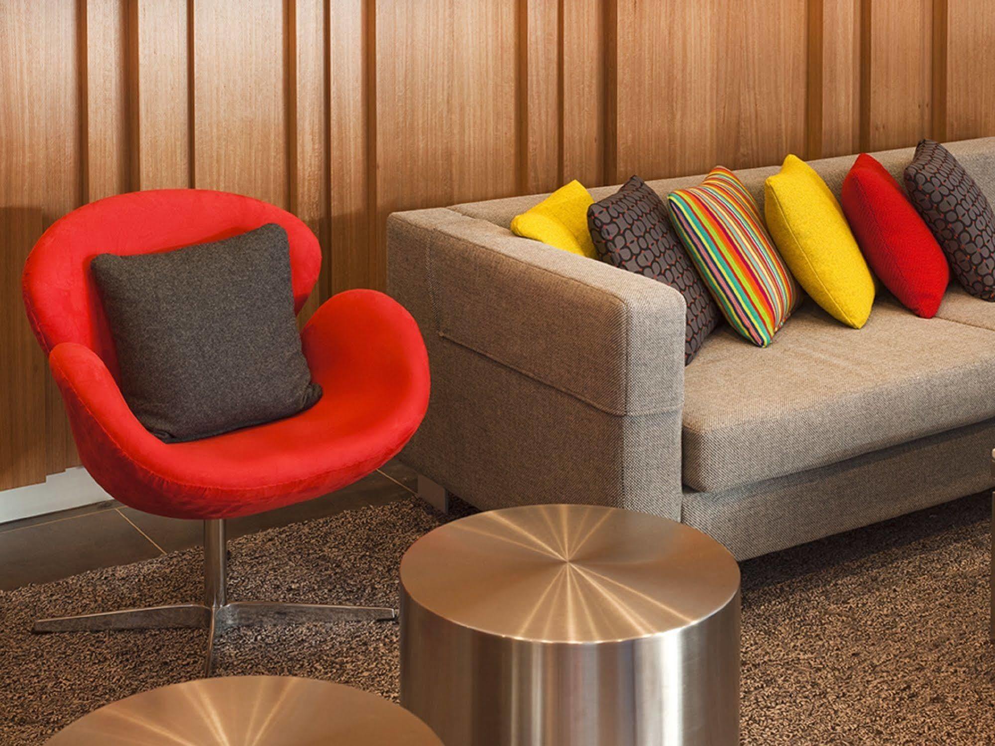 Travelodge Hotel Melbourne Docklands מראה חיצוני תמונה
