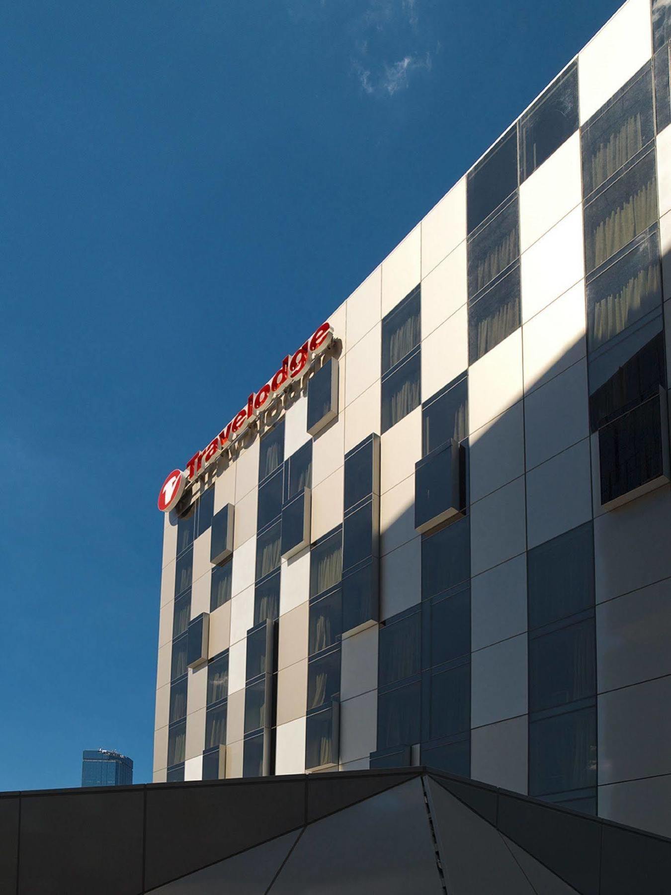 Travelodge Hotel Melbourne Docklands מראה חיצוני תמונה