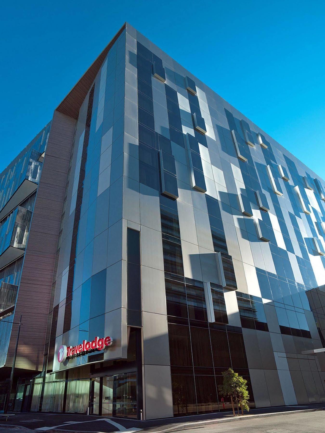 Travelodge Hotel Melbourne Docklands מראה חיצוני תמונה