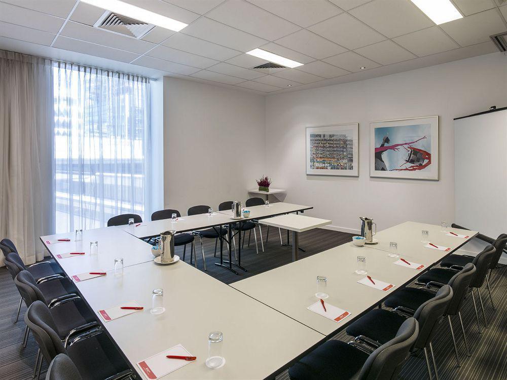 Travelodge Hotel Melbourne Docklands מראה חיצוני תמונה
